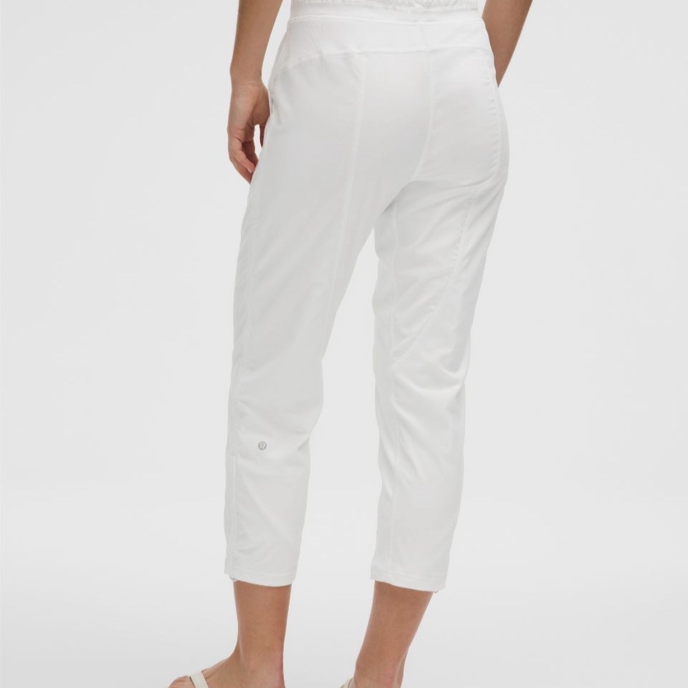 Lululemon Dance Studio Cropped Pants - White - Size 2